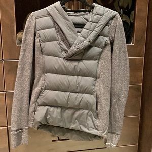 Lululemon puffer top- puffer area made with goose down
